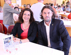 FDI - zwei Besucher