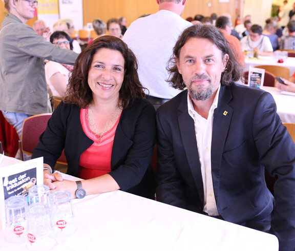 FDI - zwei Besucher