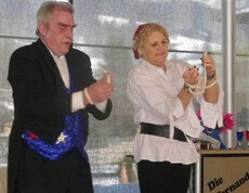 "Zauberer" in der Werkstätte Bludenz im Fasching sorgen für Unterhaltung. 