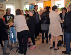 Viele Menschen treffen sich beim langen Tag der Flucht.