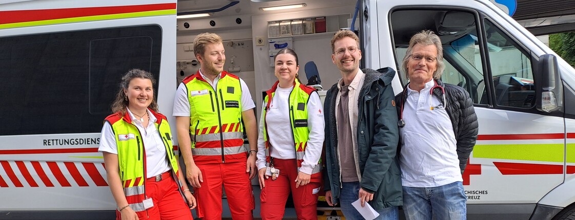 Rotes Kreuz Betreuungspersonal des Virgilbusses