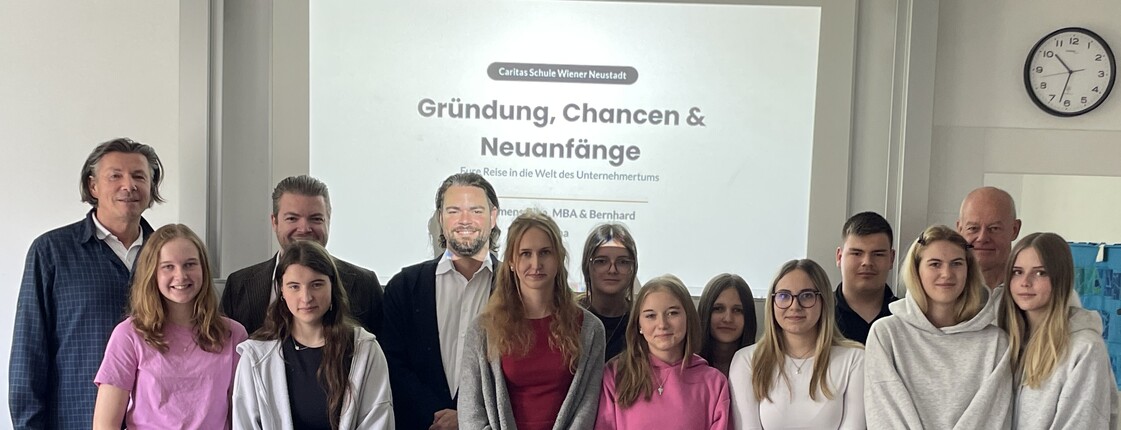Foto Schüler*innen der 1 HLWS, Hans Christian Kailich, Clemens und Bernhard Riha
